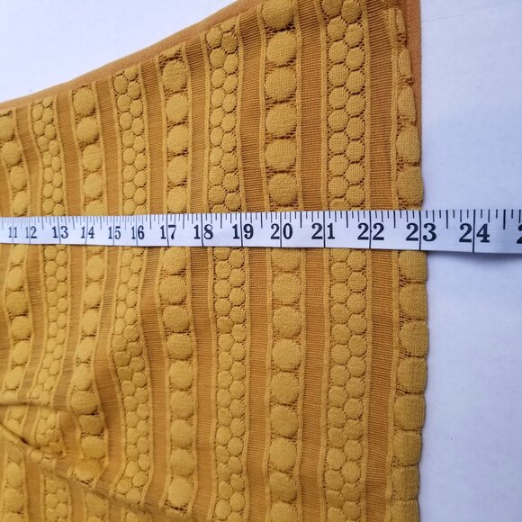 Market Spruce Textured Knit Tank Top S Gold Mustard V Neck Sleeveless Boho - Picture 6 of 6